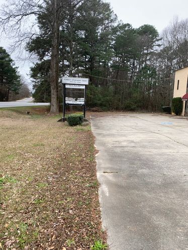 +/-7,500 SF Office/Warehouse-Morrow: 2054 Rex Rd, Morrow, GA 30260